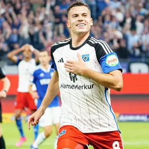 Für den HSV erzielte Lászlo Bénes in 64 Spielen 21 Tore.