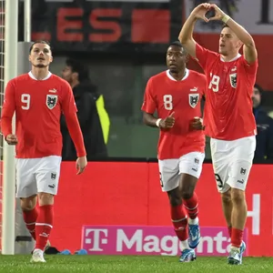 Christoph Baumgartner bejubelt ein Tor der österreichischen Nationalmannschaft
