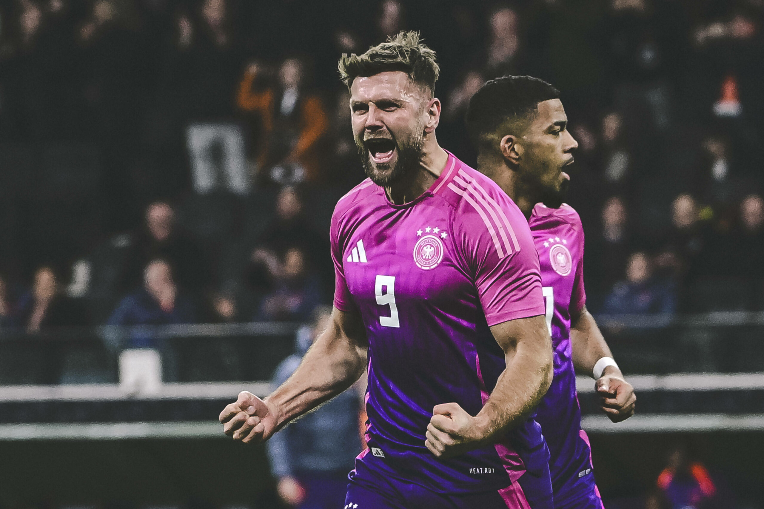 Niclas Füllkrug bejubelt ein Tor der deutschen Nationalmannschaft