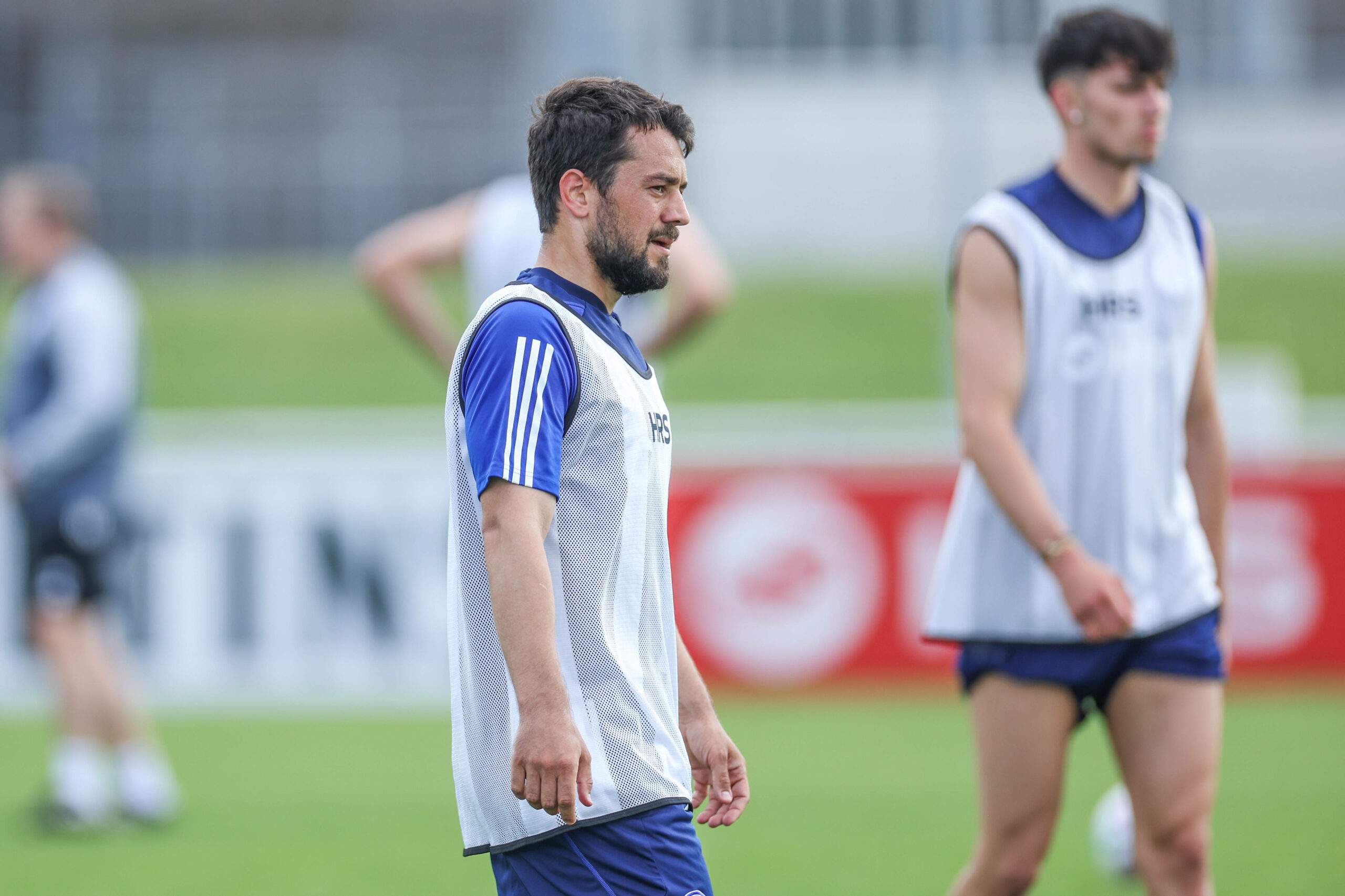 Amin Younes beim Training von Schalke 04