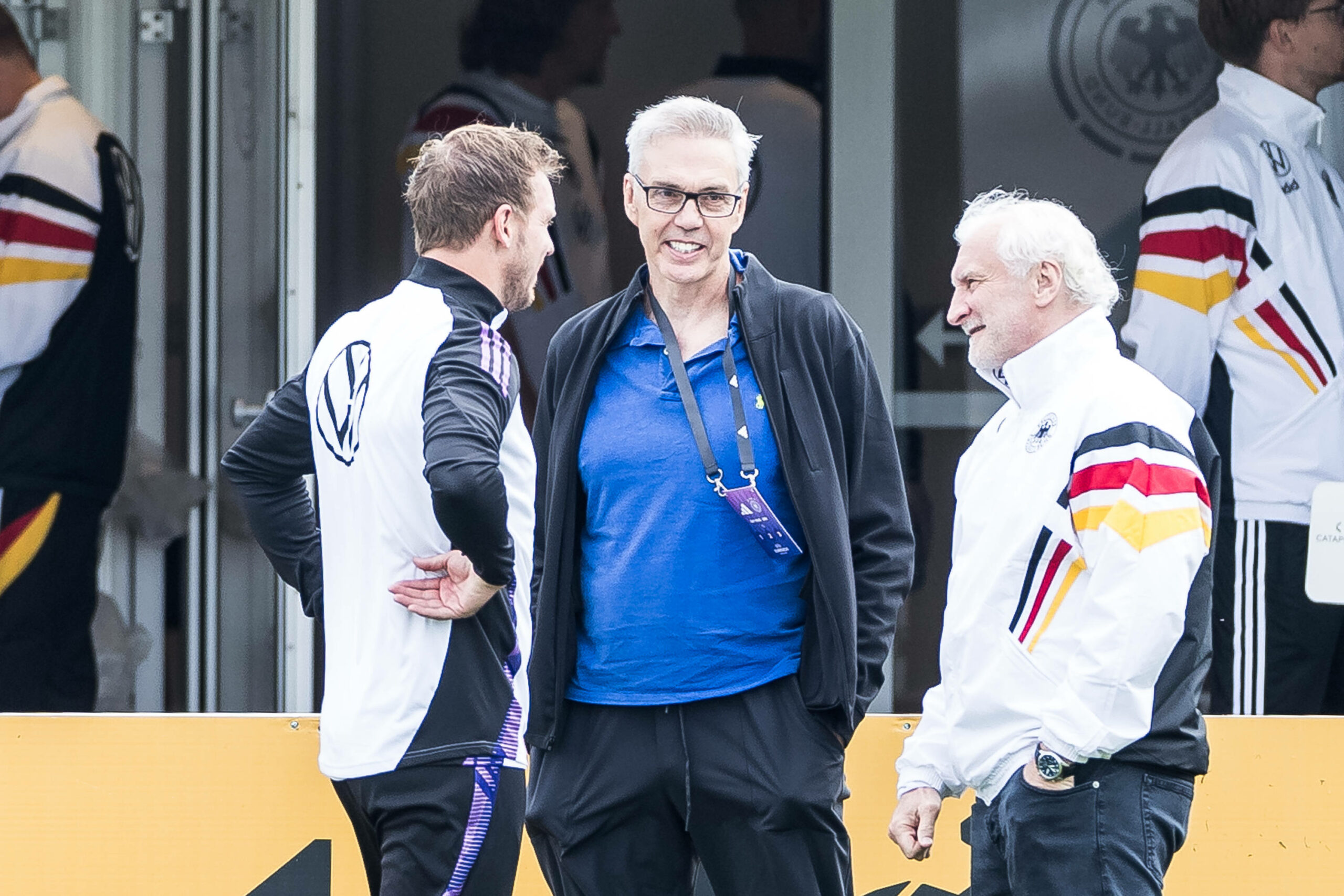 Julian Nagelsmann, Gordon Herbert und Rudi Völler beim DFB-Training