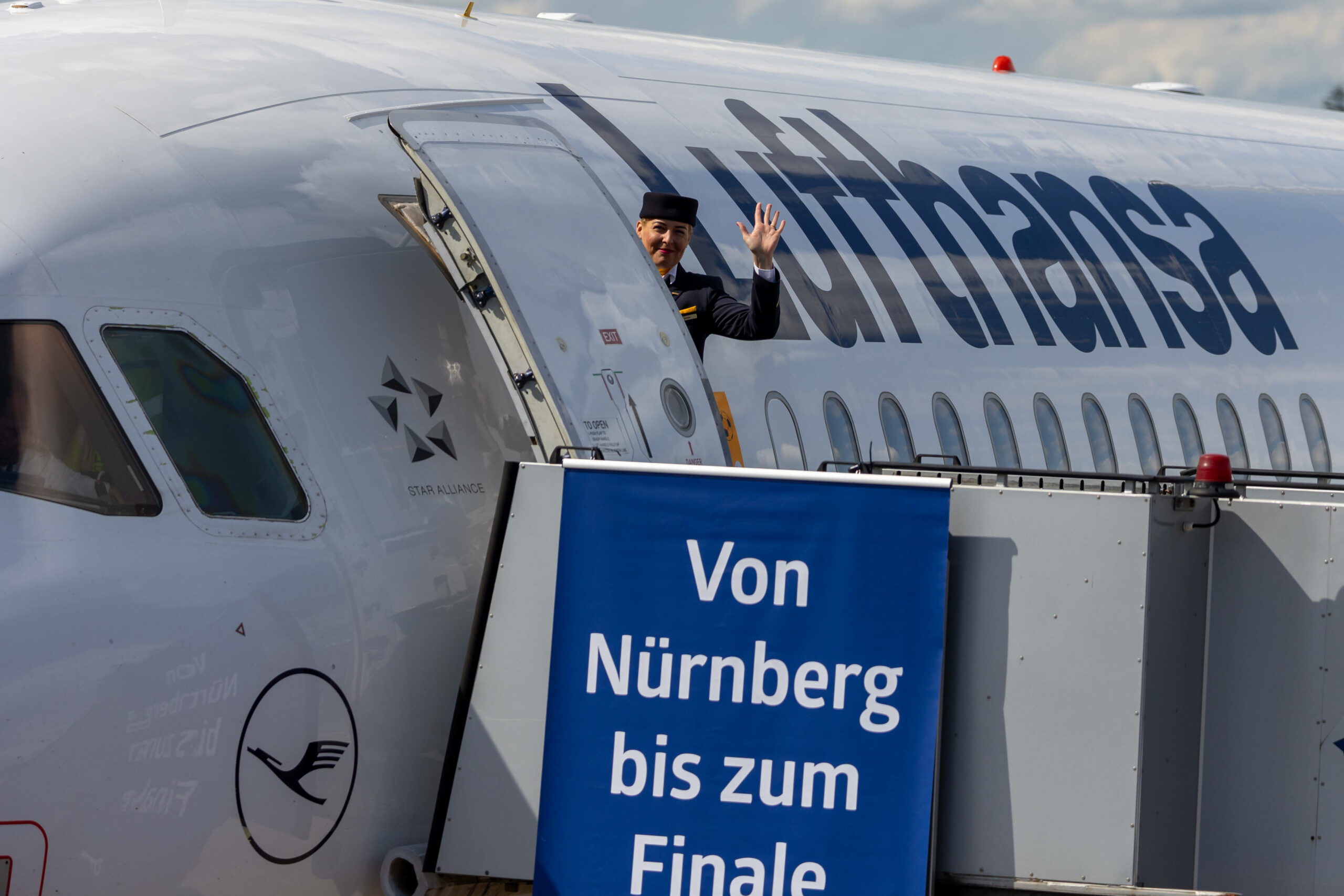 Lufthansa-Maschine des DFB vor dem Abflug