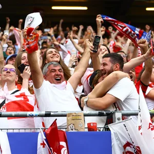 Georgiens Fans feiern das Tor ihrer Mannschaft in Hamburg
