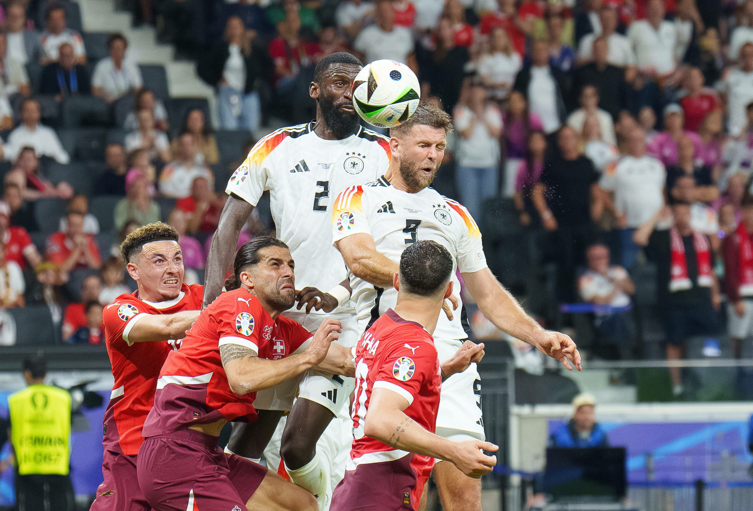 Niclas Füllkrug mit dem Kopfball zum 1:1 gegen die Schweiz