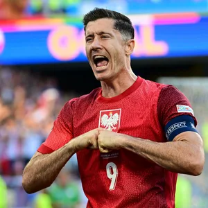 Robert Lewandowski schenkte Frankreich einen Elfmeter ein.