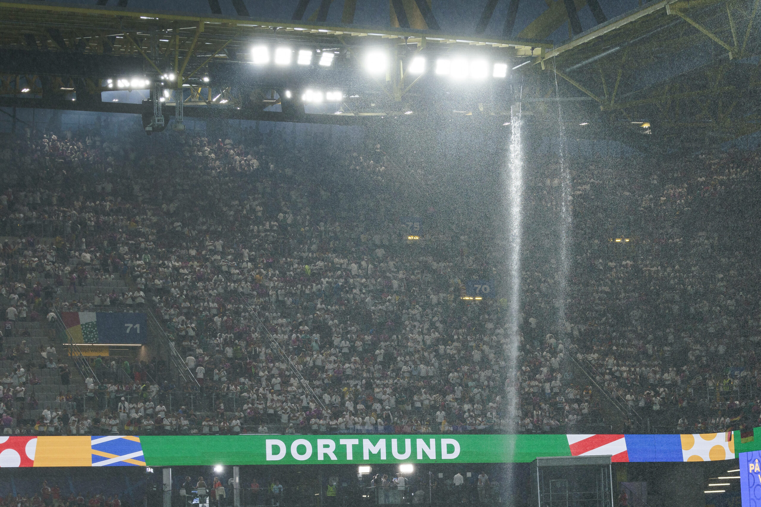 Das Dortmunder Stadiondach