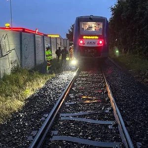 Mehrere Zwischenfälle bei der Bahn zwischen eumüster und Hamburg – Bahnchaos im Norden