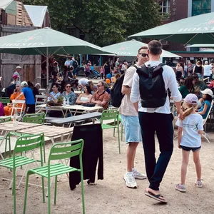 Das „Altonale“-Gelände auf dem Platz der Republik war am ersten Juniwochenende bestens besucht.