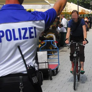 Verkehrskontrollen in Hamburg – umfangreiche Verstöße bei Autofahrern, Radfahrern und E-Scooter-Nutzer festgestellt