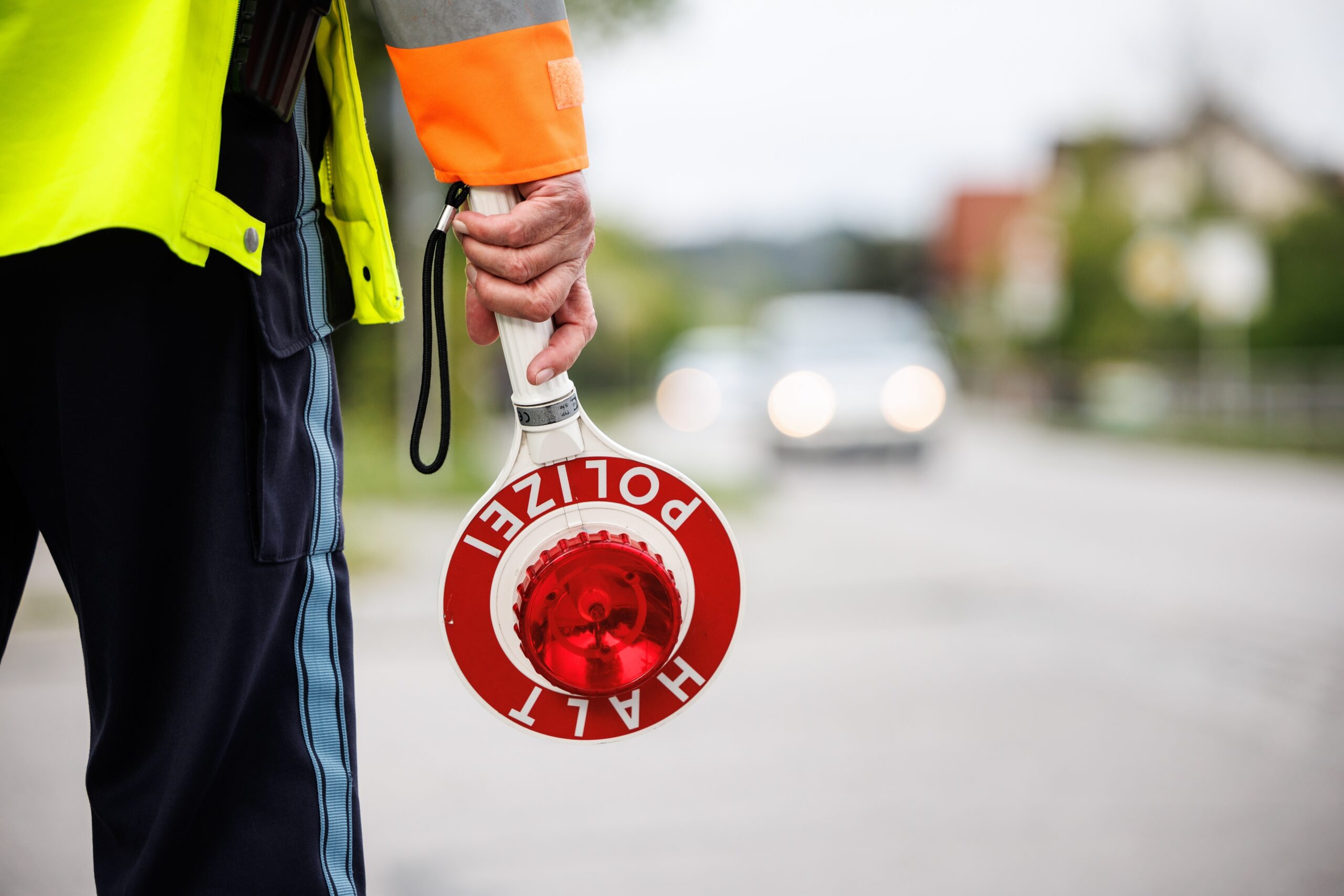 Polizeikontrolle (Symbolbild).