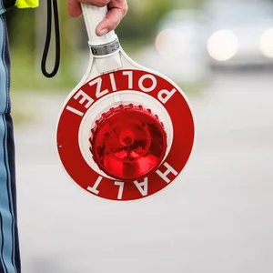 Polizeikontrolle (Symbolbild).