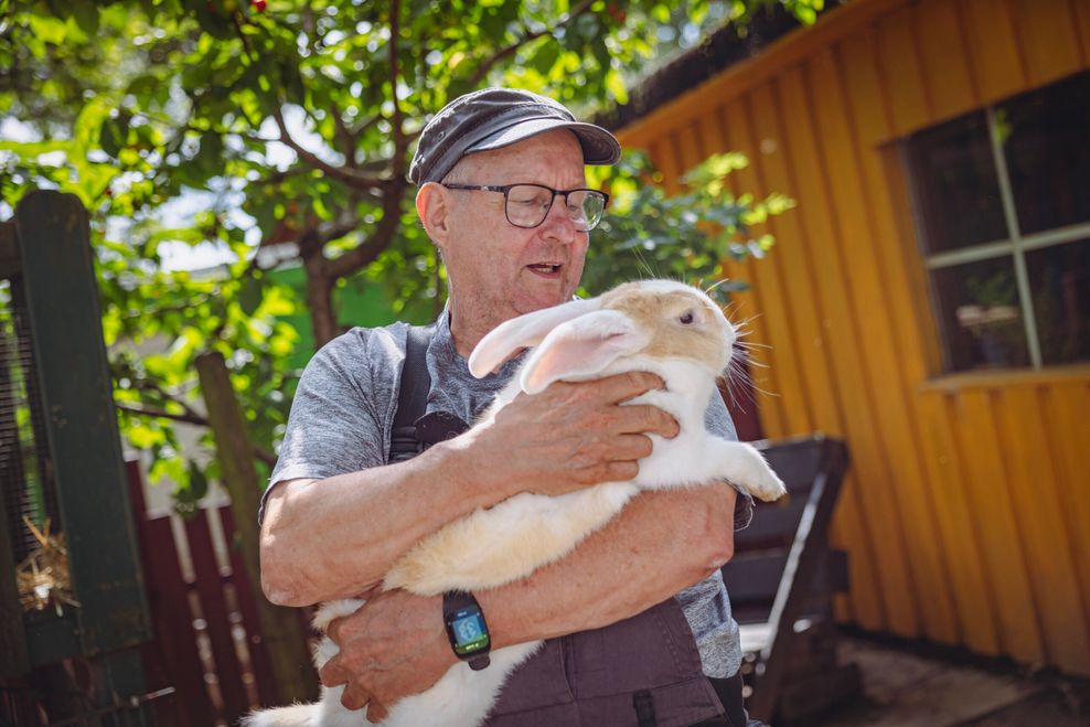 „Bauer“ Gerd Horn liebt die Tiere auf dem Bauernhof, von denen viele Namen haben.