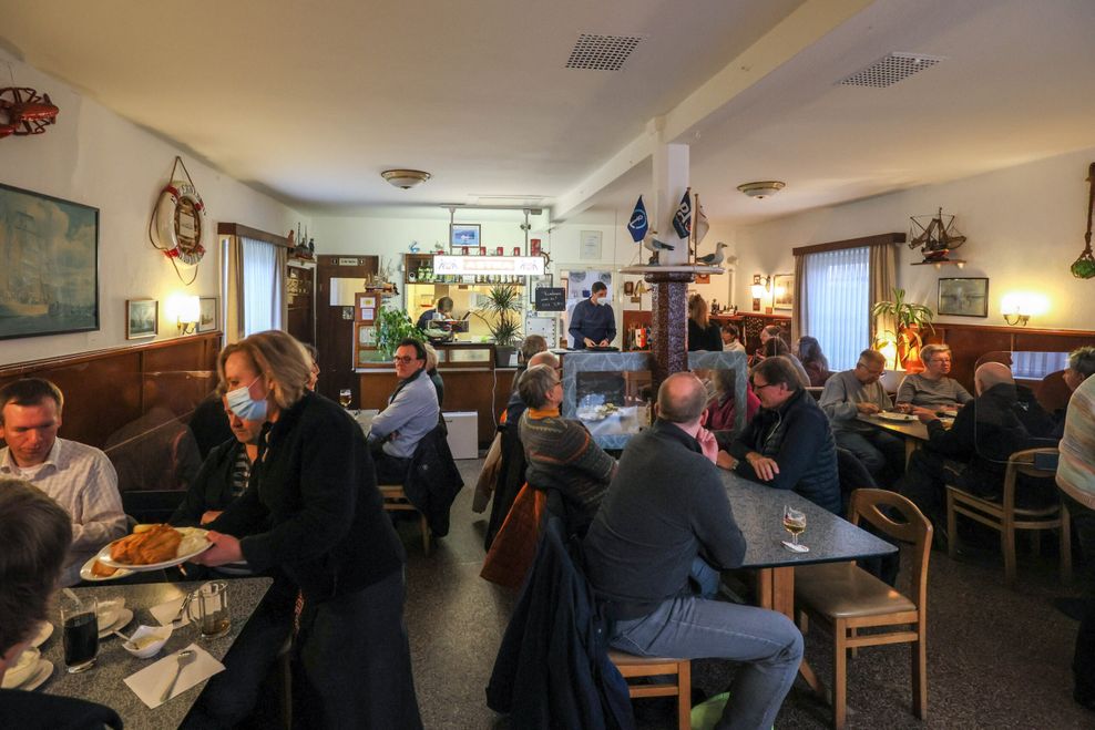 Weit weg von Elbe und Alster: Hier gibt’s Hamburgs beste Fischbrötchen