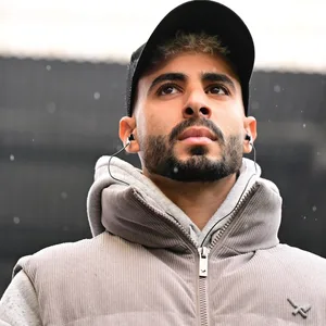 Elias Saad vor einem Spiel