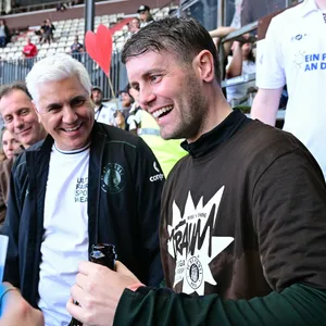 Andreas Bornemann und Fabian Hürzeler nach dem Aufstieg