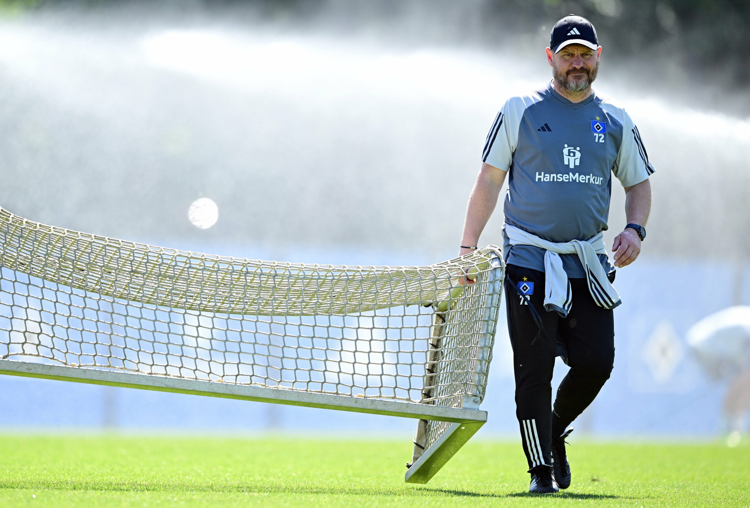 Auf HSV-Trainer Steffen Baumgart wartet in diesem Sommer viel Arbeit.