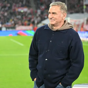 Der ehemalige Stürmer Stefan Kuntz ist seit knapp vier Wochen als Sportvorstand beim HSV im Amt.