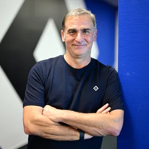 Für zwei Jahre hat Stefan Kuntz als neuer Sport-Boss beim HSV unterschrieben.