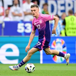 Florian Wirtz am Ball bei der EM