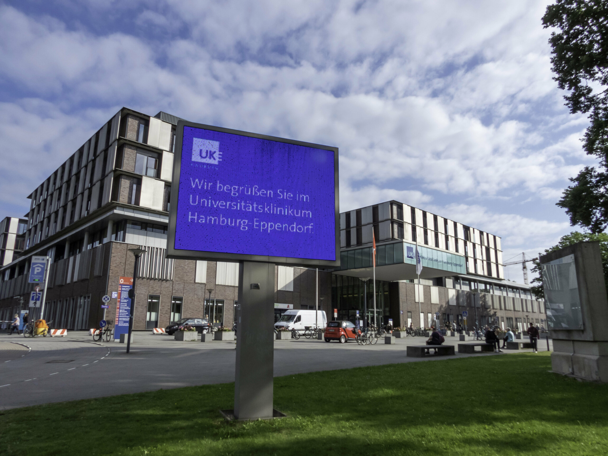 Das Universitätsklinikum Eppendorf (UKE). Das Krankenhaus steuert aktuell auf ein riesiges Defizit zu.