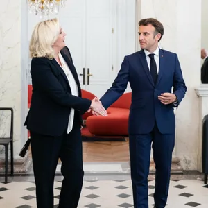 Marine Le Pen und Emmanuel Macron: Sie will ihn als Präsidentin möglichst schnell „beerben“.