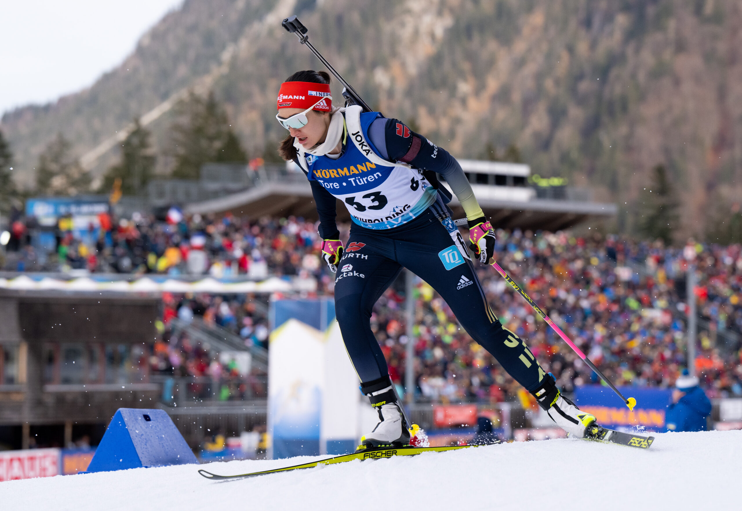 Juliane Frühwirt beim Biathlon-Weltcup in Ruhpolding