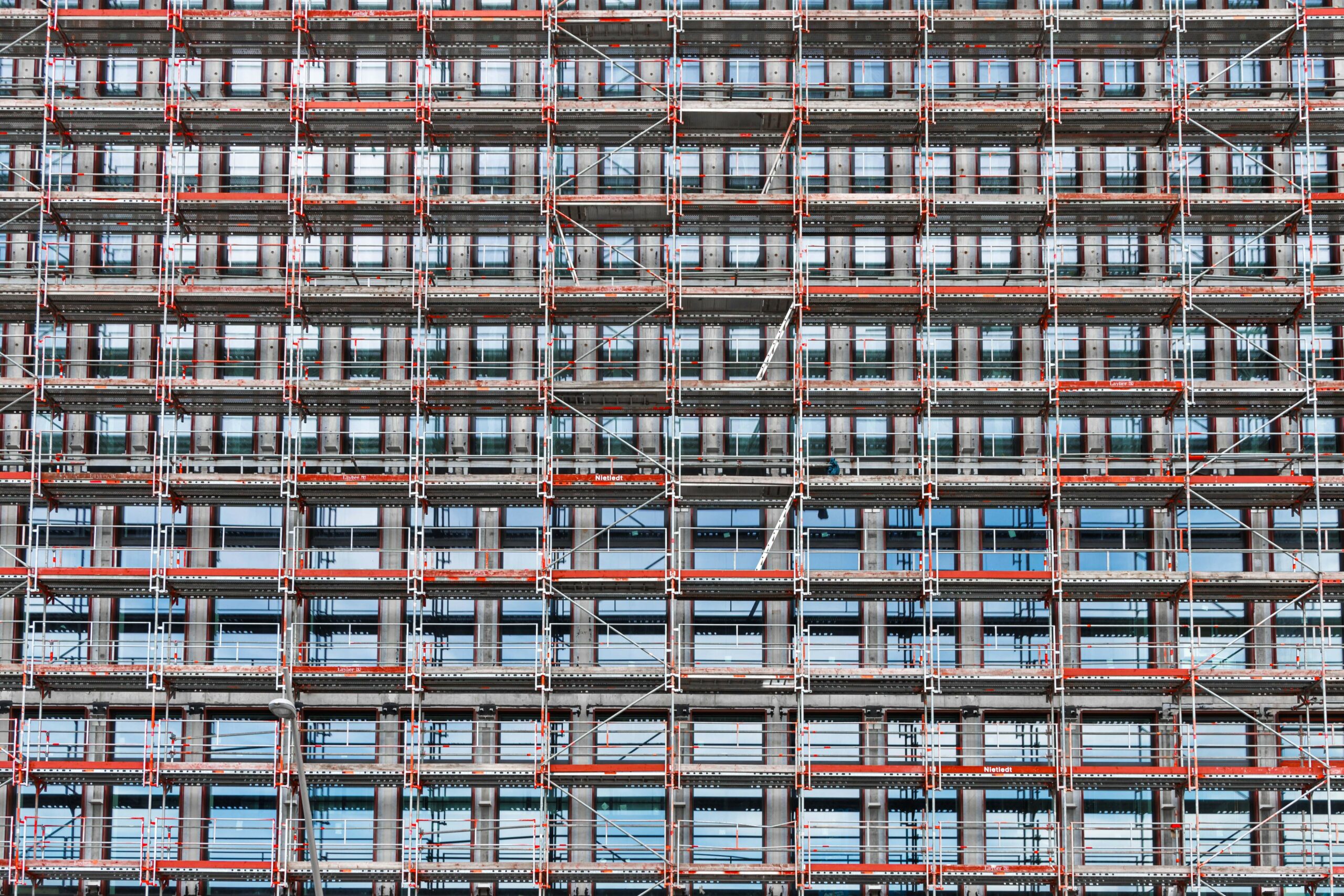 In Hamburg stehen Büros leer – trotzdem werden fleißig neue gebaut. (Symbolbild)