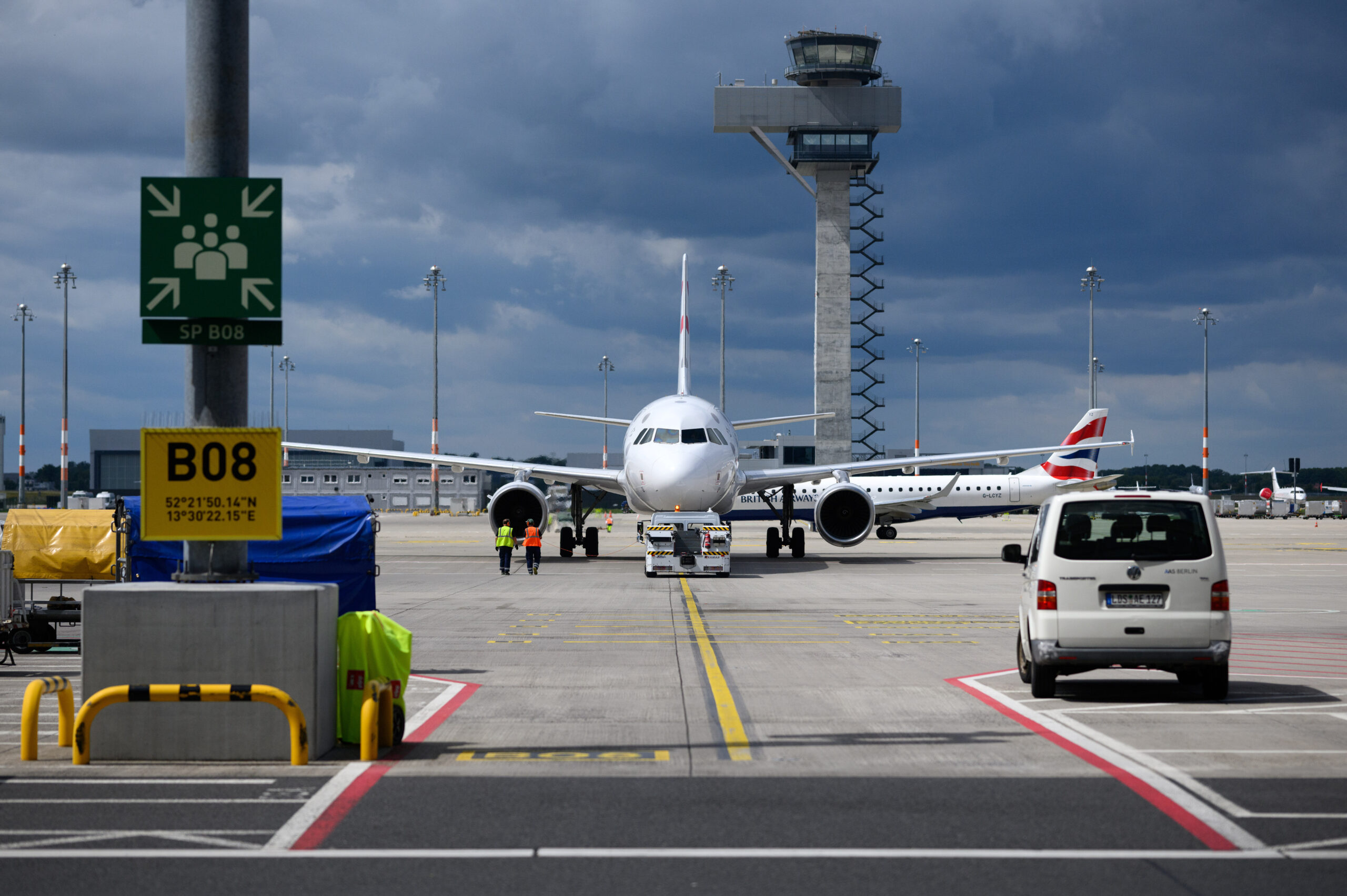 Am Flughafen BER (Symbolbild) wurde der Flugverkehr vorübergehend eingestellt.