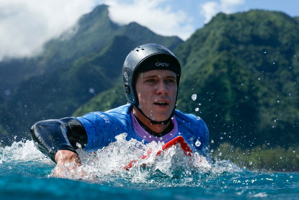 Tim Elter vor malerischer Kulisse in Französisch-Polynesien