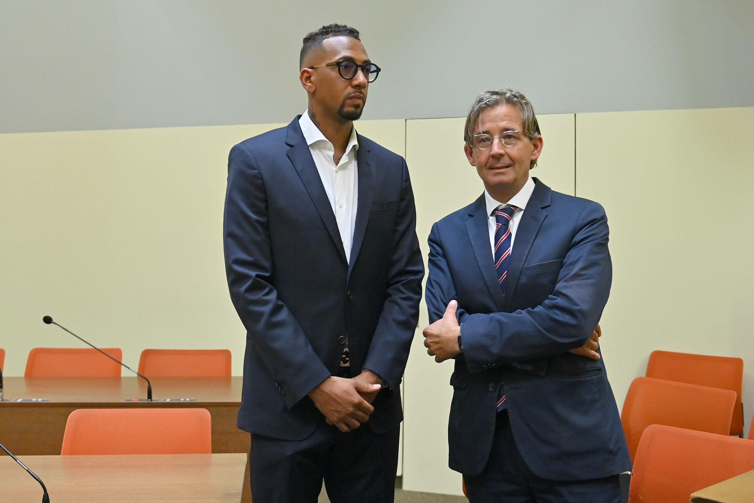 Jerome Boateng (l.) und sein Anwalt Leonard Walischewski