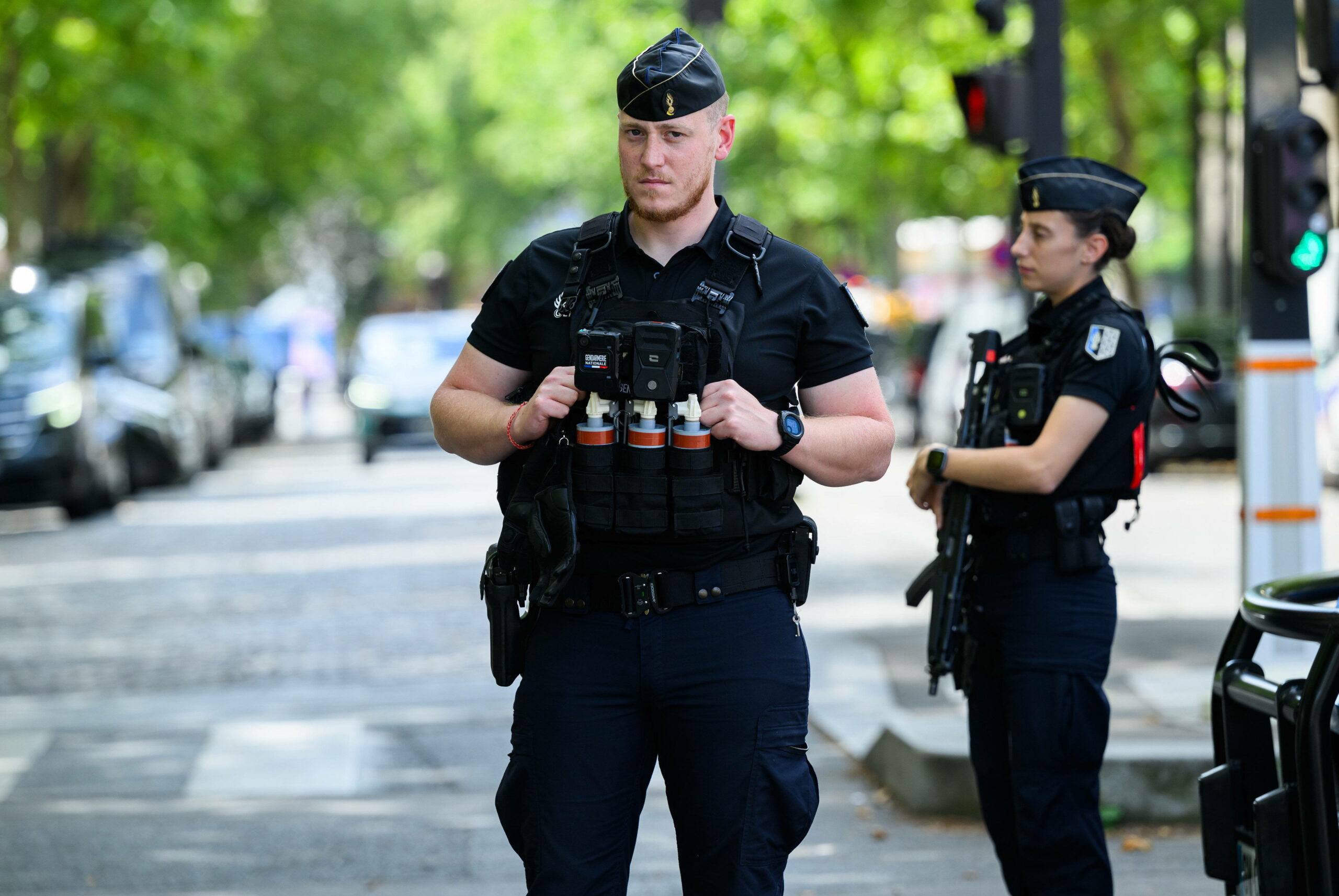 Ein Polizist in Paris