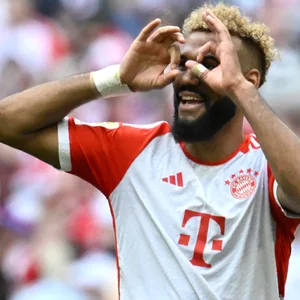 Eric-Maxim Choupo-Moting beim Torjubel im Bayern-Trikot