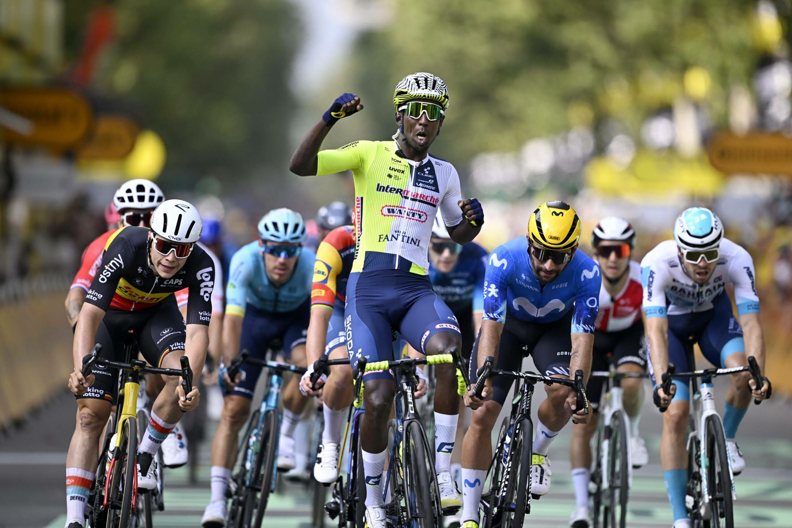 Biniam Girmay gewinnt die dritte Etappe der Tour de France