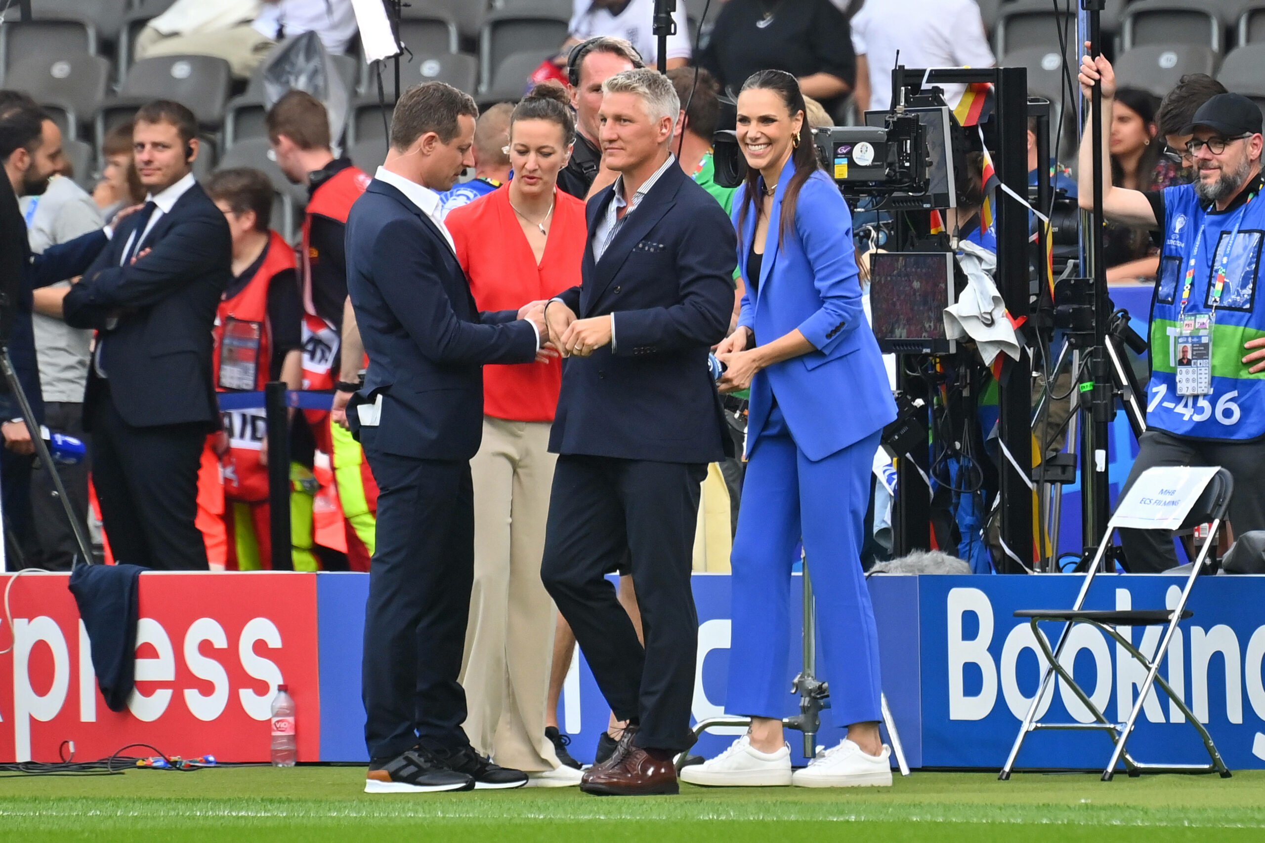 Alexander Bommes, Almuth Schult, Bastian Schweinsteiger und Esther Sedlaczek für die ARD