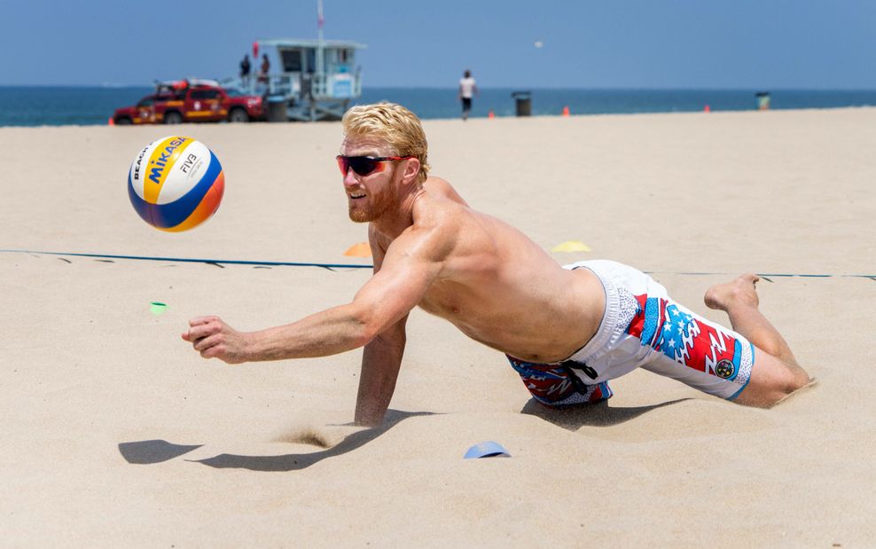 Chase Budinger beim Beachvolleyball