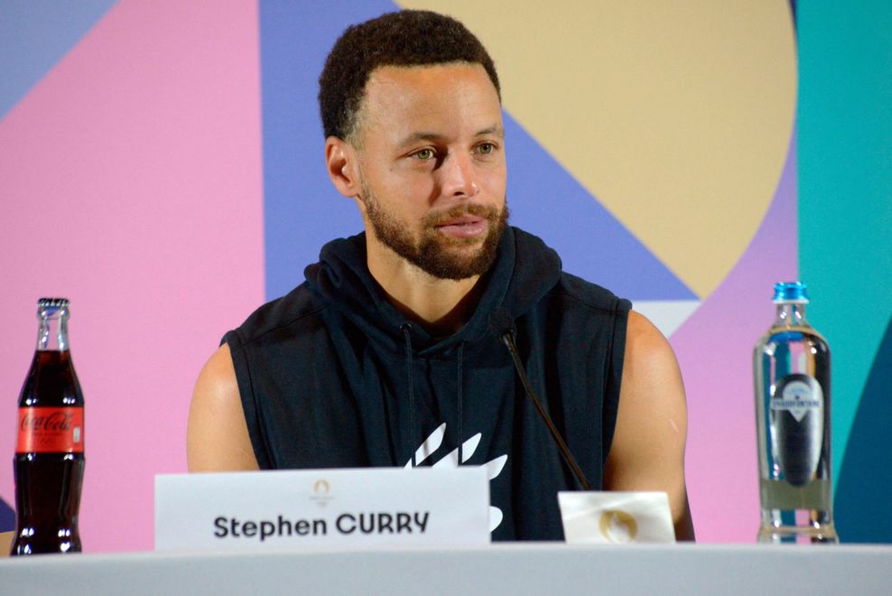 Stephen Curry bei einer Pressekonferenz vor den Olympischen Spielen.