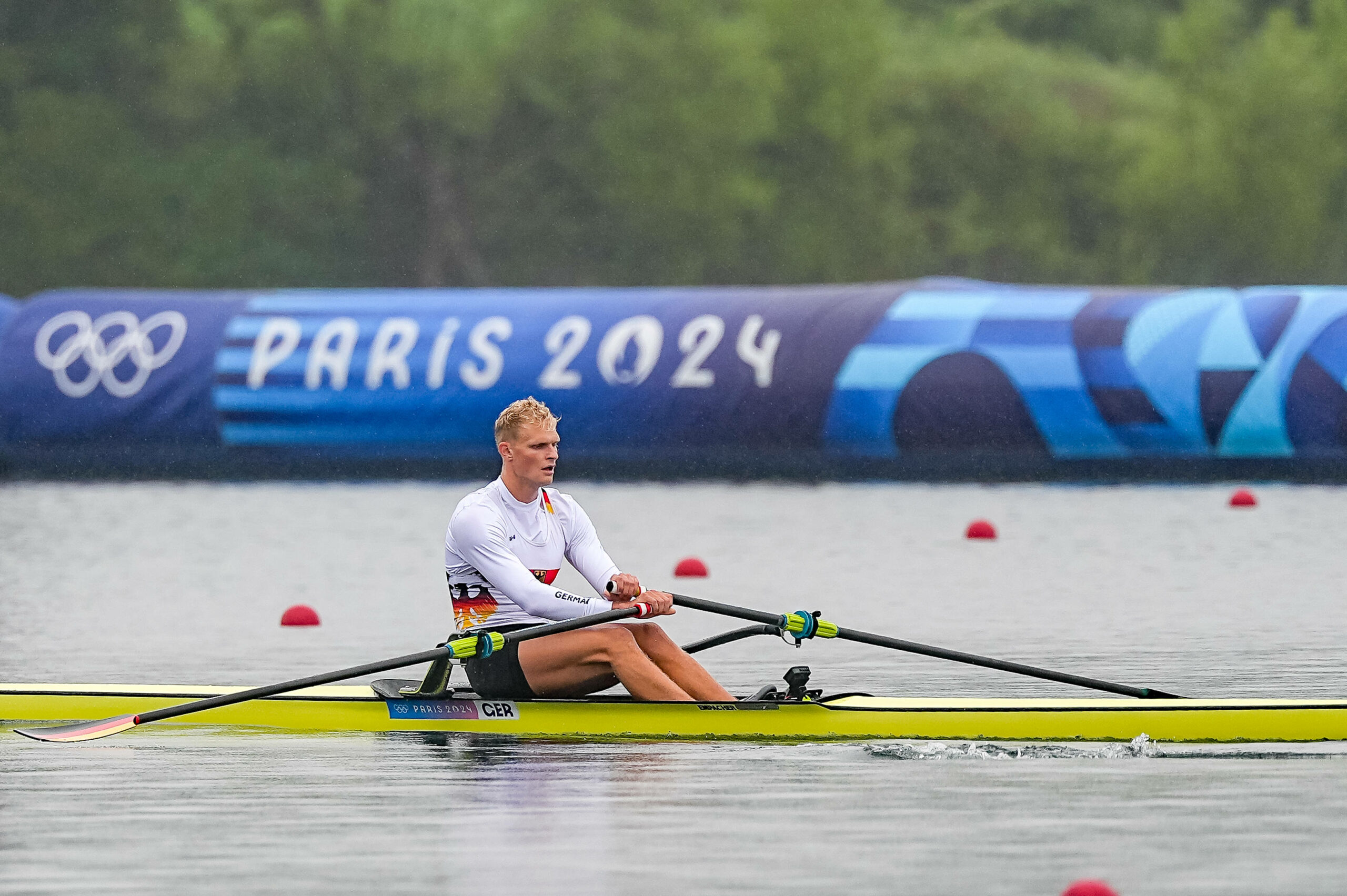 Oliver Zeidler im Ruderboot