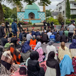 Freitagsgebet vor der Blauen Moschee