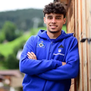 Nicolas Oliveira lächelt