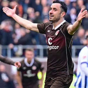 Manolis Saliakas bejubelt sein Tor gegen Hertha