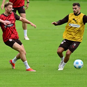 Robert Wagner, Carlo Boukhalfa und Danel Sinani beim Training