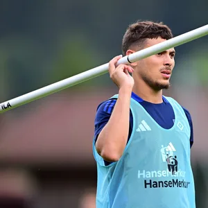 William Mikelbrencis steht beim HSV vor einer ungewissen Zukunft.