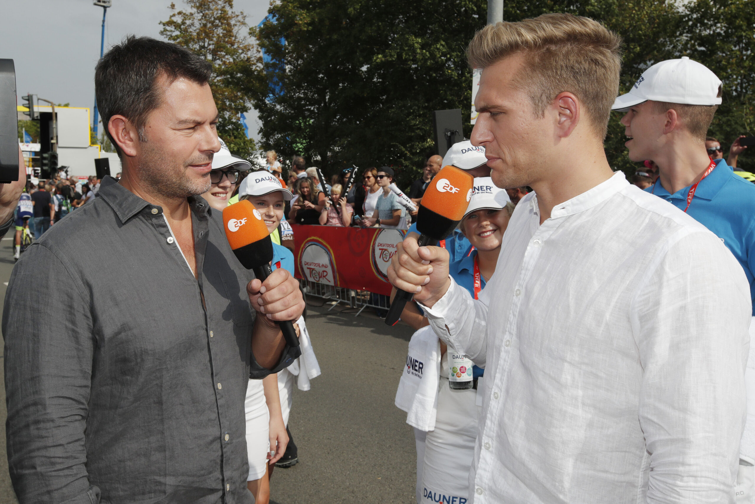 ZDF-Sportchef Yorck Polus und Radsport-Experte Marcel Kittel