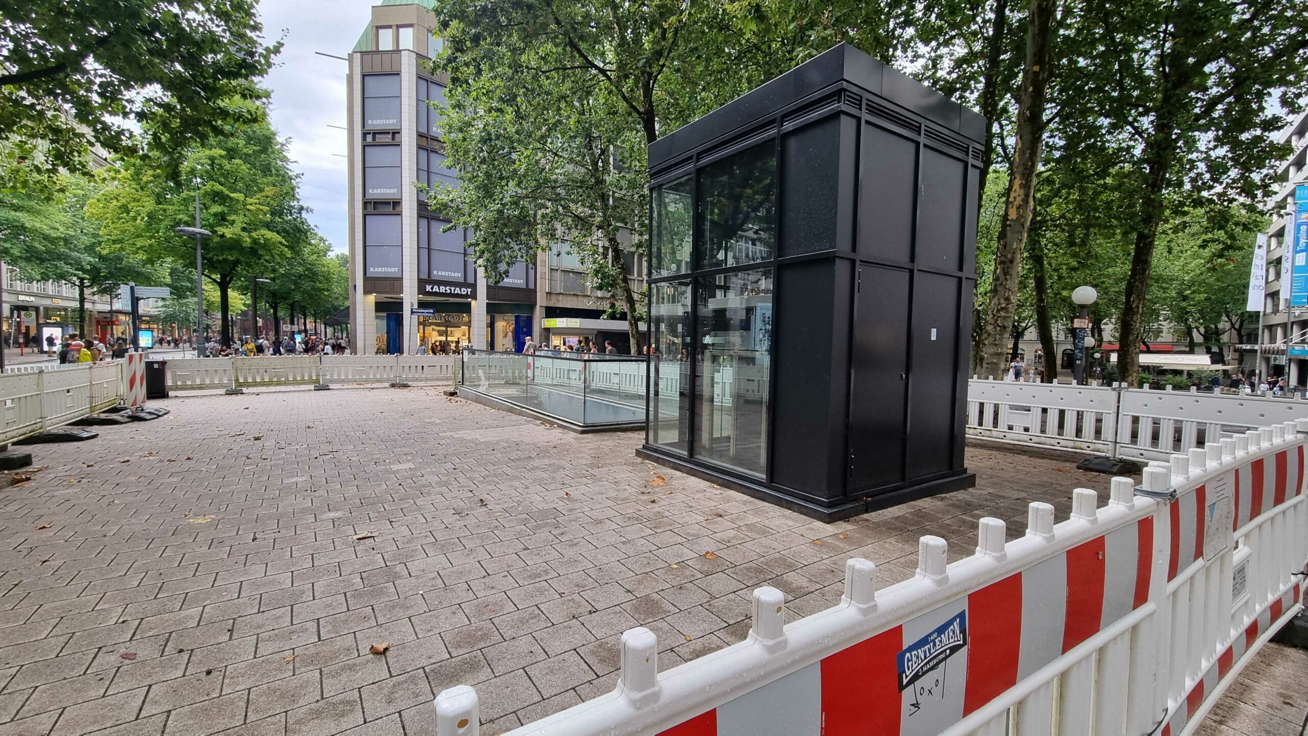 Toilette am Gerhart-Hauptmann-Platz