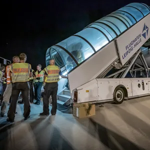 28 afghanische Straftäter wurden am Freitagmorgen nach Kabul abgeschoben. (Archivbild)