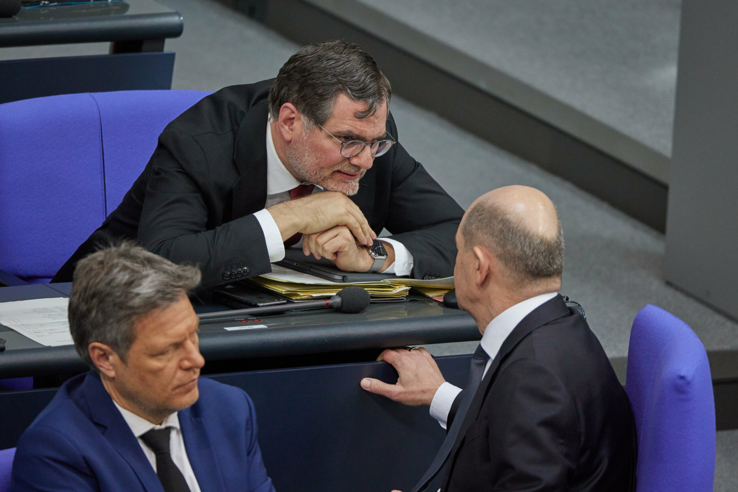 Hält sich meistens im Hintergrund, gilt aber als Olaf Scholz' engster Vertrauter: Kanzleramtsminister Wolfgang Schmidt, der nun für die SPD das Eimsbütteler Direktmandat zurückerobern soll.