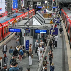 Gleis der S–Bahnen am Hamburger Hbf