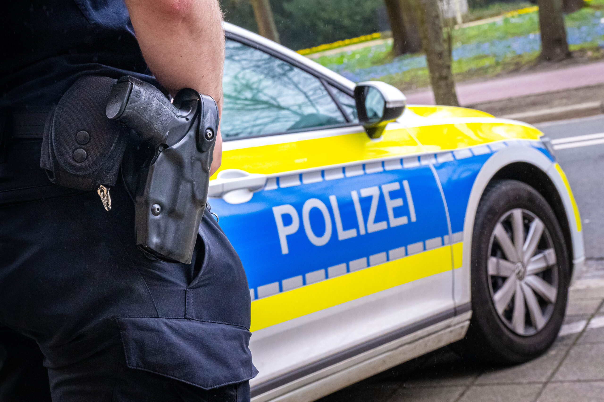 Ein Polizist im Einsatz.