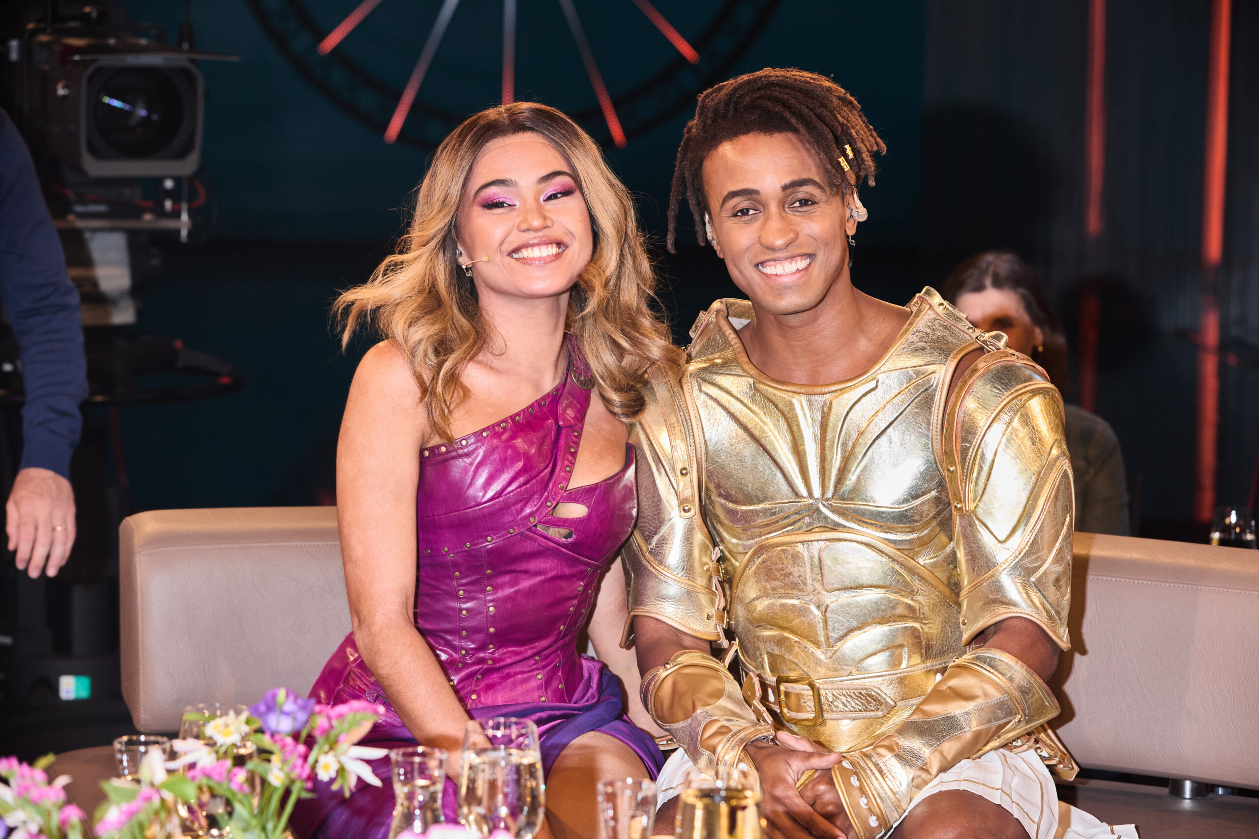 Mae Ann Jorolan (l) und Benét Monteiro, Hercules-Musicalstars