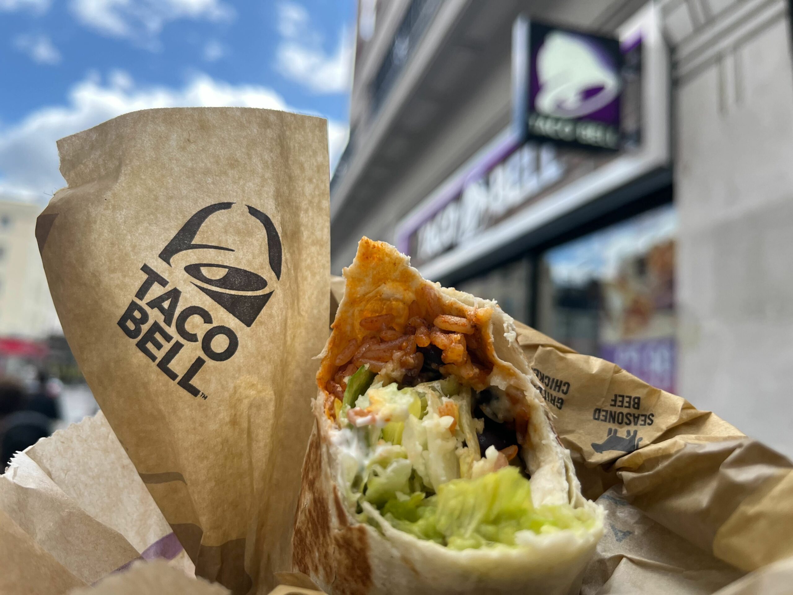 Die US-Kette Taco Bell setzt bei Bestellungen künftig auf KI und weniger auf Menschen.